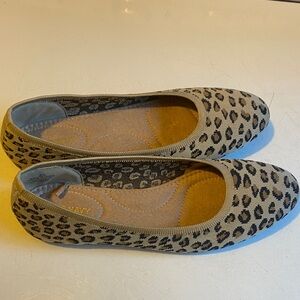 Old Navy Tan Leopard Print Flats